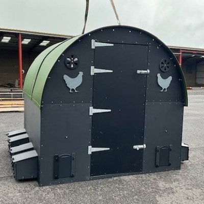 large recycled plastic hen house suitable for up to 50 chickens or hens