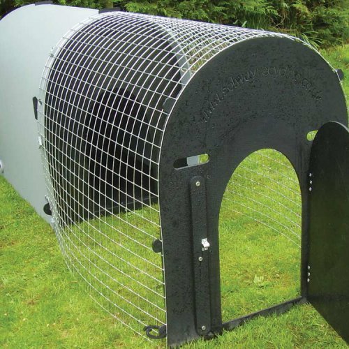 deluxe dog kennel with bigger run door for larger dogs